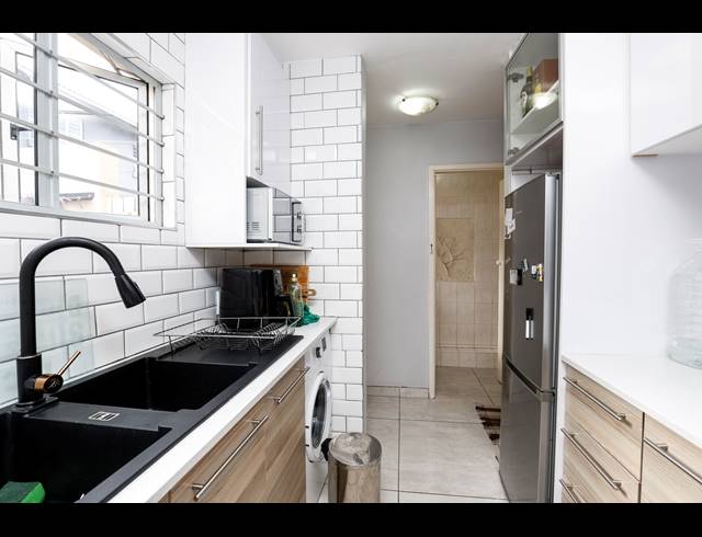 3 BEDROOM TOWNHOUSE FOR SALE IN GLENWOOD